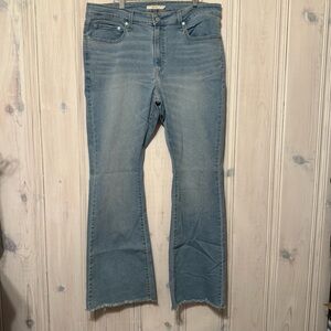 NWOT Levi’s Raw hem Women’s 726 Flare Denim Jeans size 34